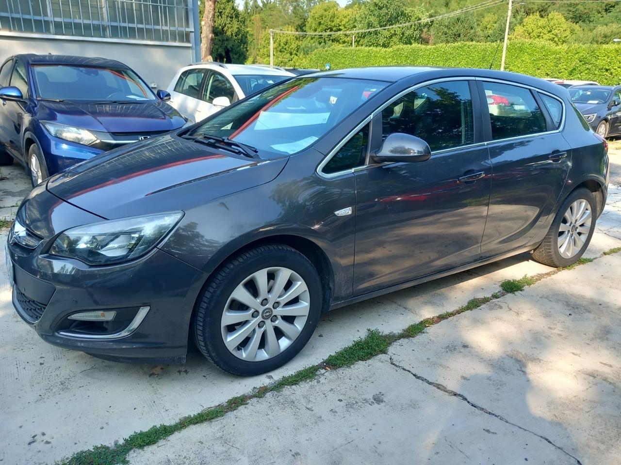 Astra 1.7 CDTI 130CV 5P Cosmo (96 kw)