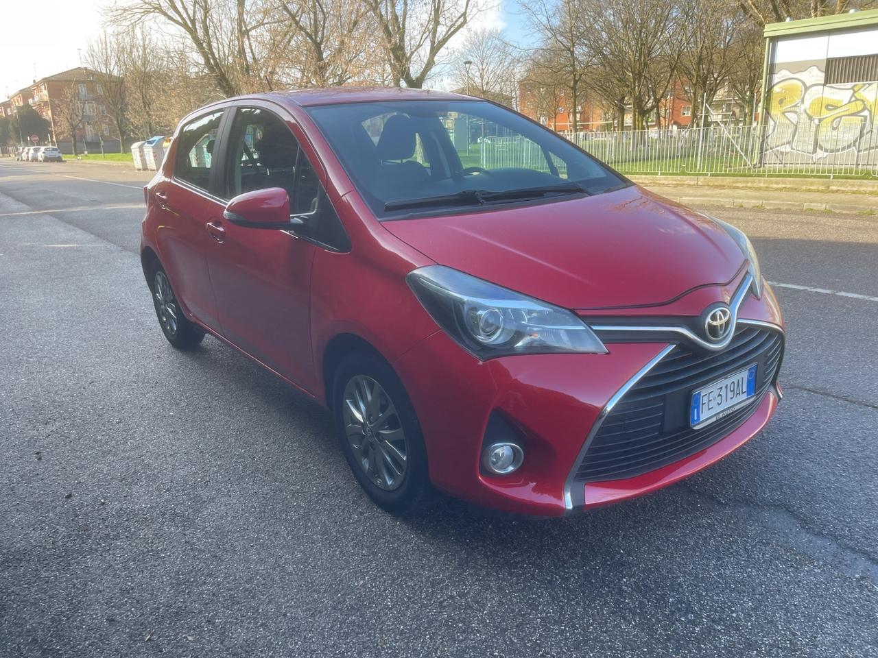 Toyota Yaris 1.0 5 porte Lounge