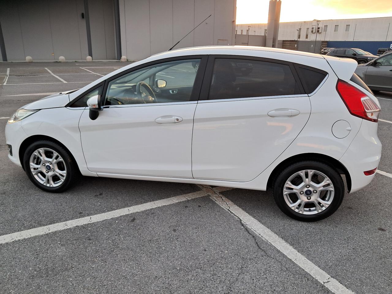 Ford Fiesta 1.4 5p. Bz.- GPL Titanium