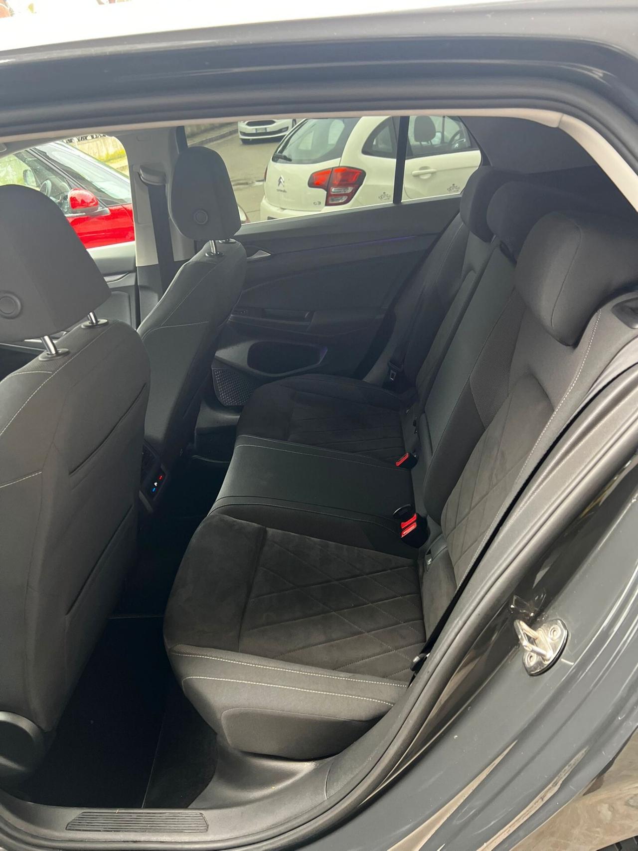 Volkswagen Golf 1.5 eTSI 150 CV EVO ACT DSG 1st Edition Style