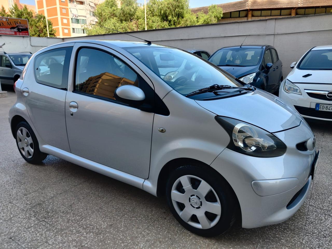 Toyota Aygo 1.0 Benzina 5 porte AUTOMATICA 2008