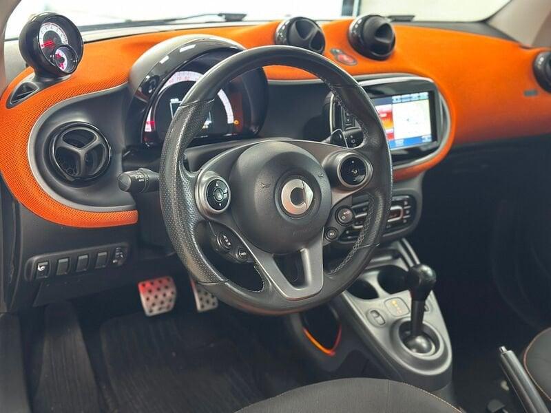 smart fortwo fortwo 90 0.9 Turbo twinamic Urbanrunner Passion