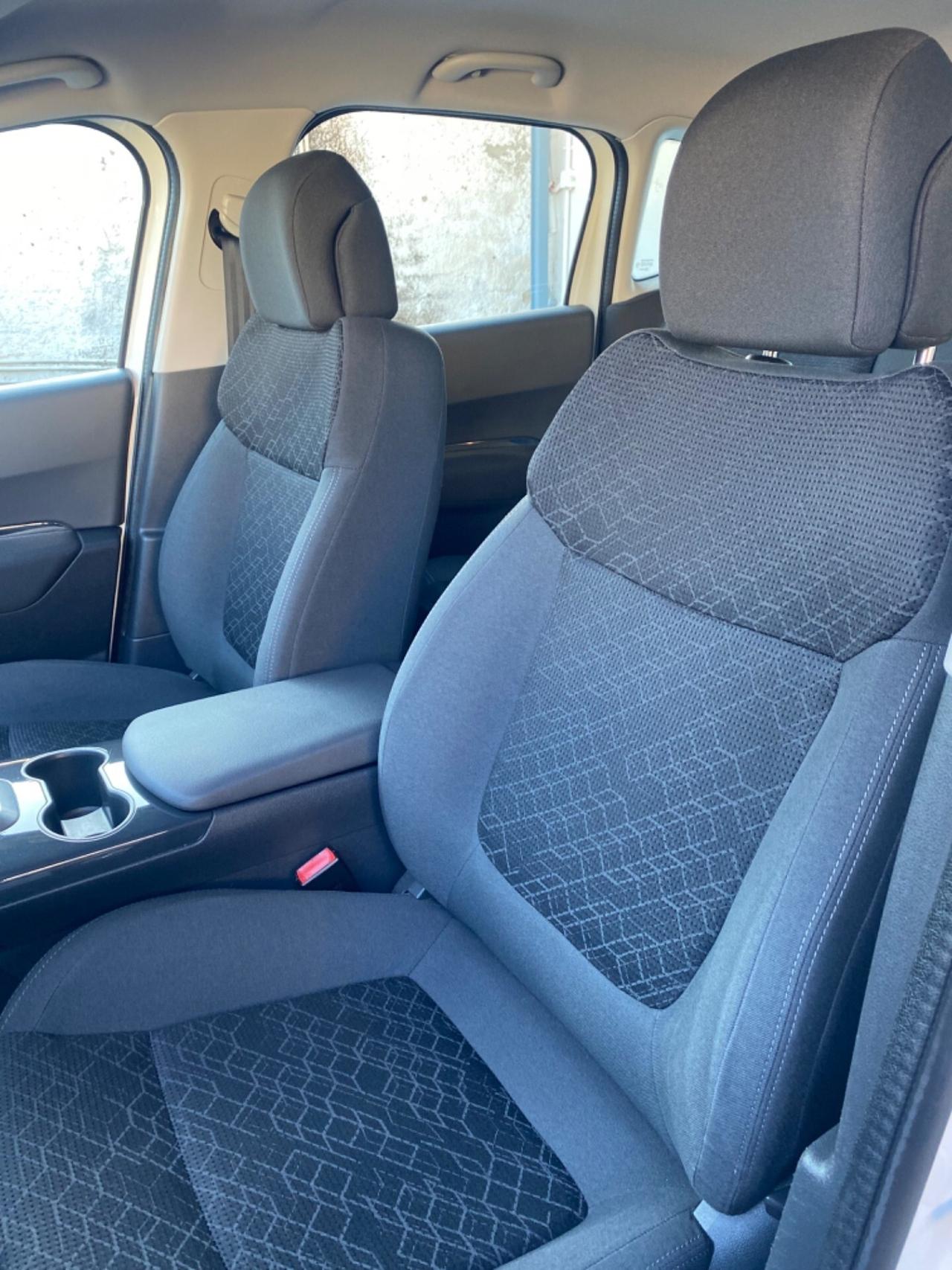 Peugeot 3008 1.6 HDI Fine 2016 Full Navi Led