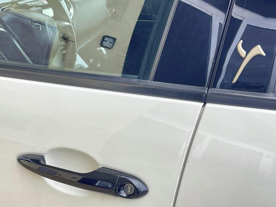 Lancia Ypsilon 1.2 69 CV Gold Plus Black and Noir - 70 Aziendale