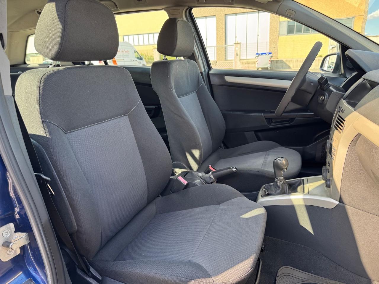Opel Astra 1.7 CDTI 101CV 5 porte Cosmo