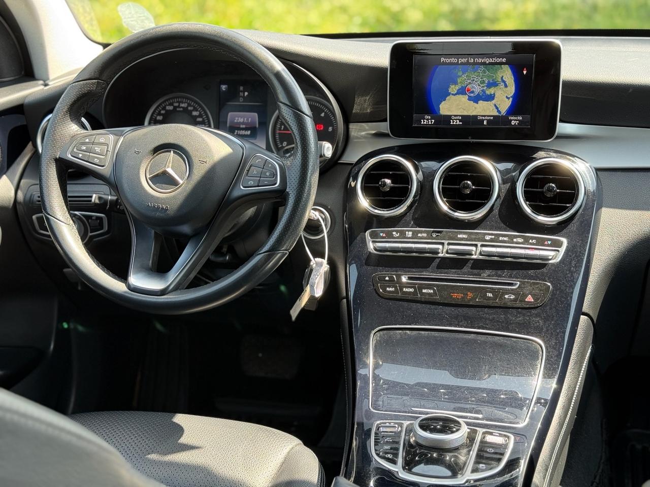 MERCEDES GLC 250d 2017 4Matic