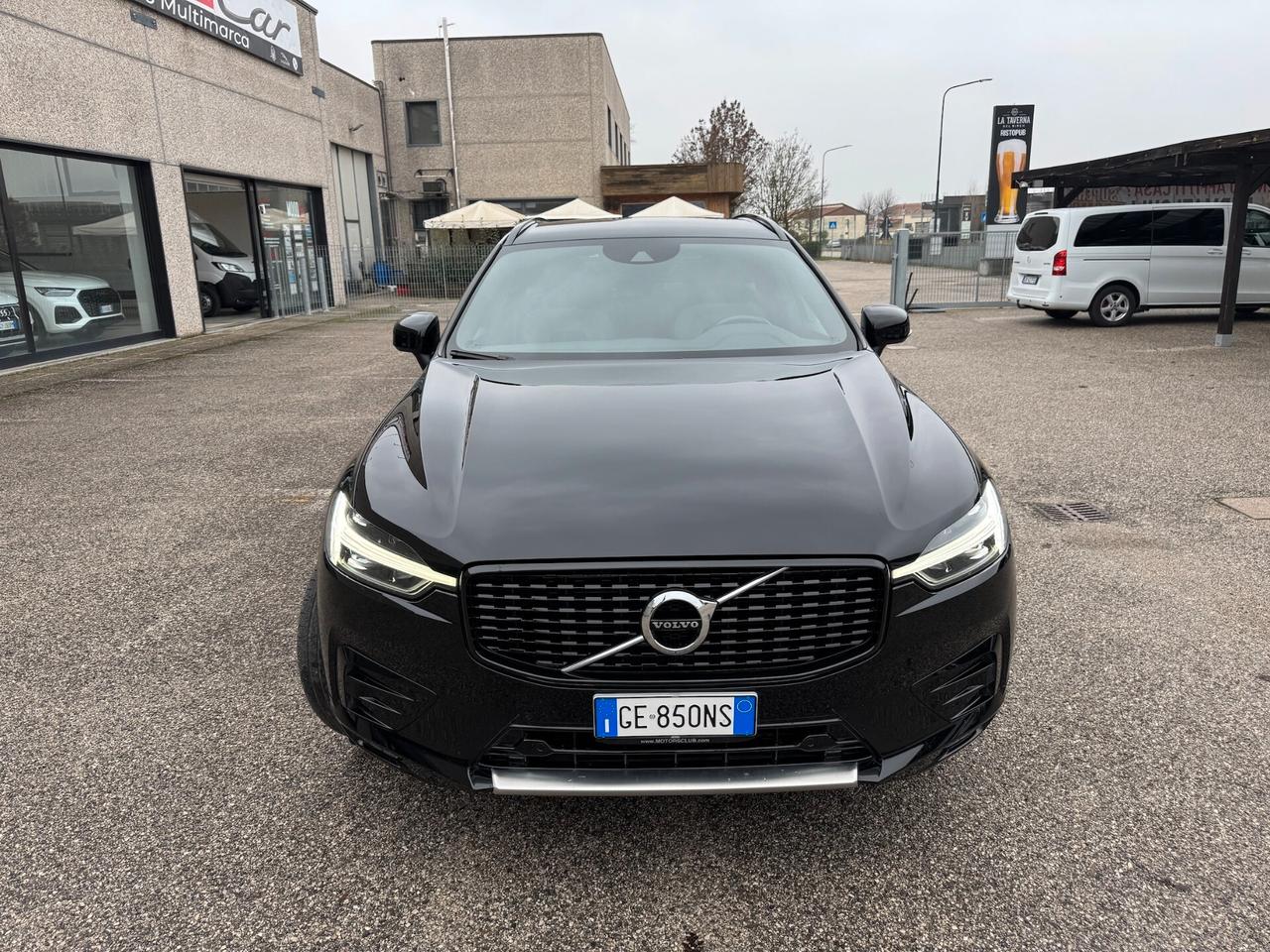Volvo XC 60 B4 (d) AWD Geartronic R-design UNICO PROP. FULL OPTIONAL