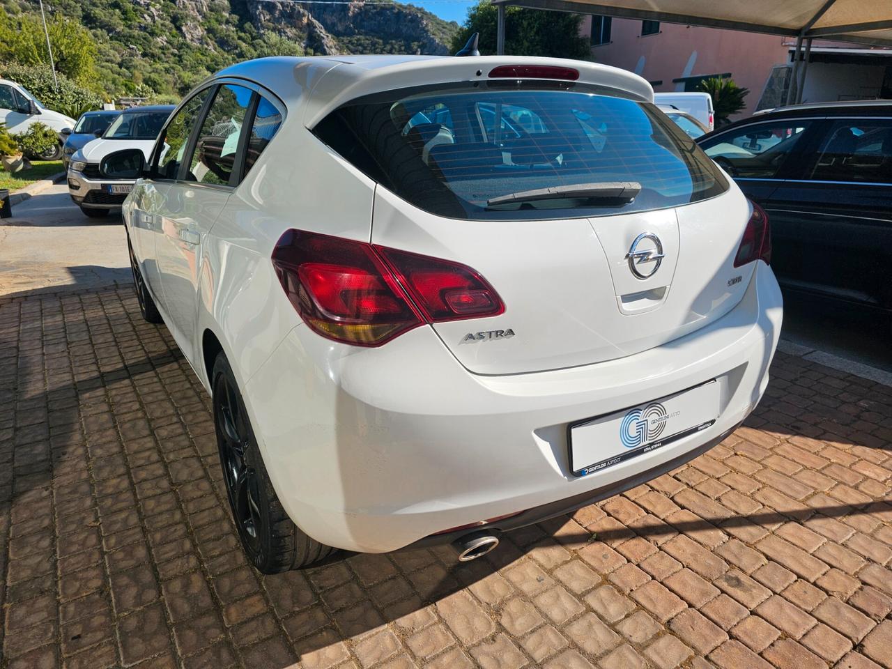 Opel Astra 2.0 CDTI 165CV 5 porte Cosmo S