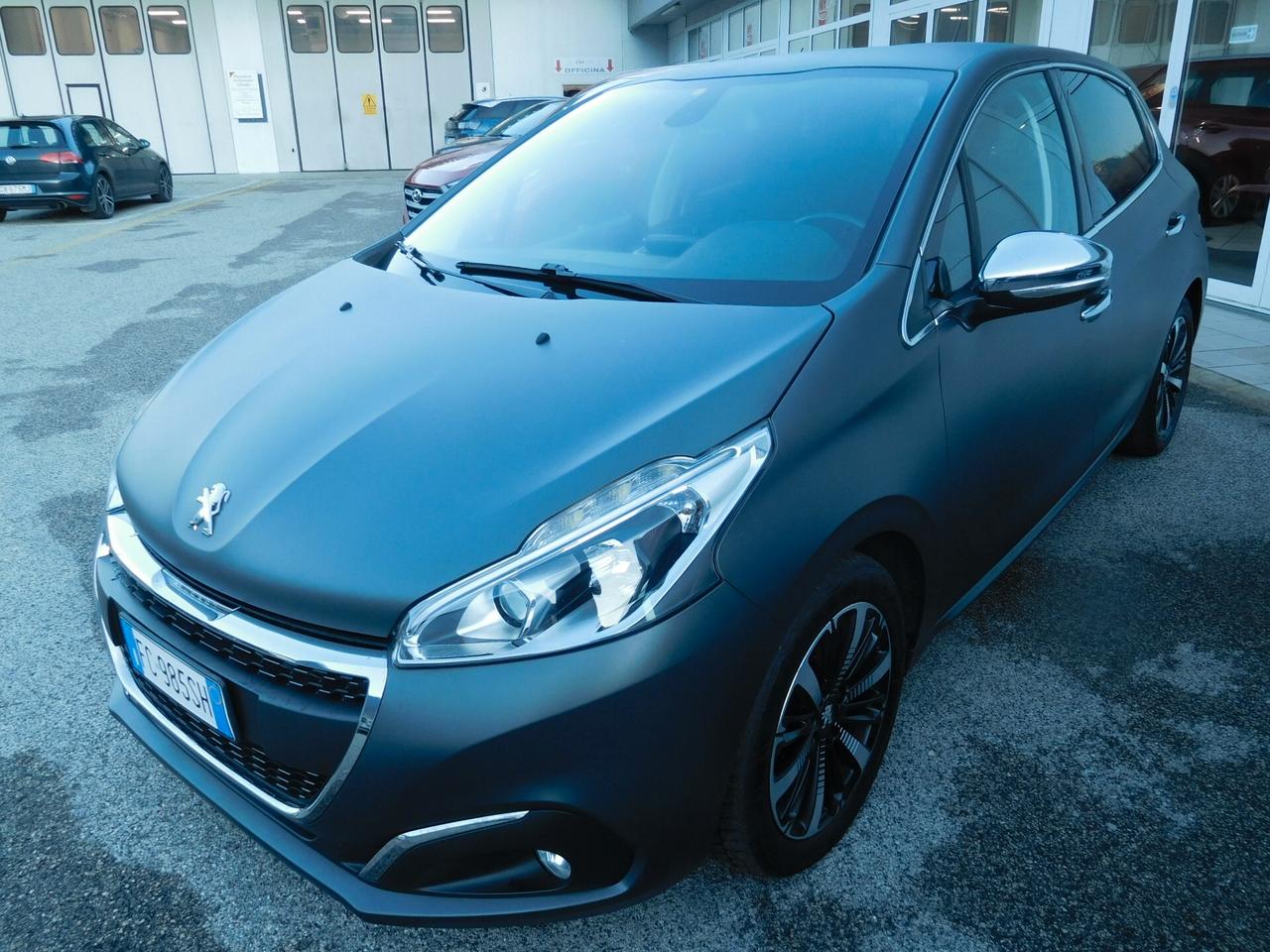 Peugeot 208 PureTech Turbo 110 S&S 5 porte Allure Nero opaco