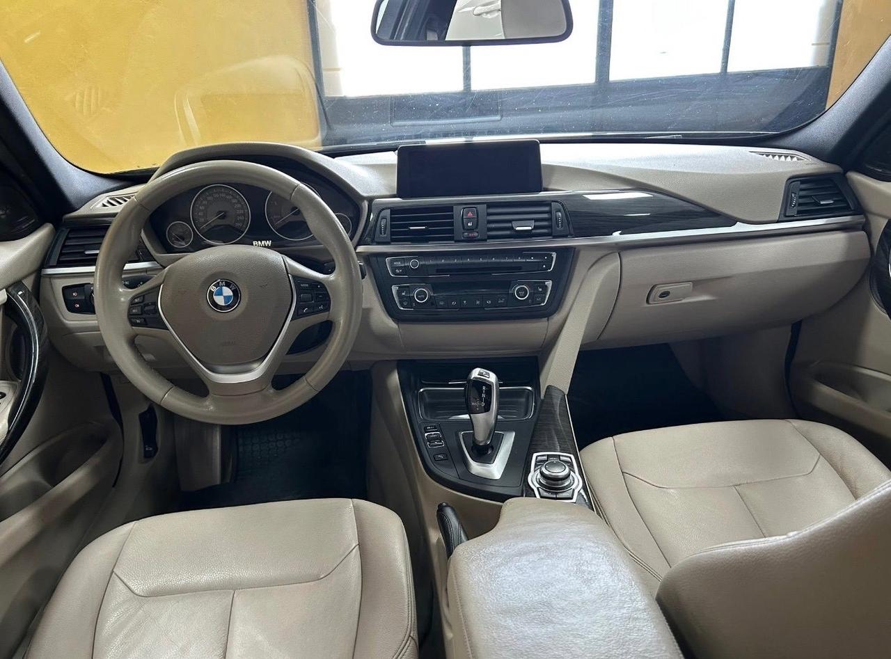 BMW 320d Modern “AUT/NAV/PELLE/LED/18”-2013