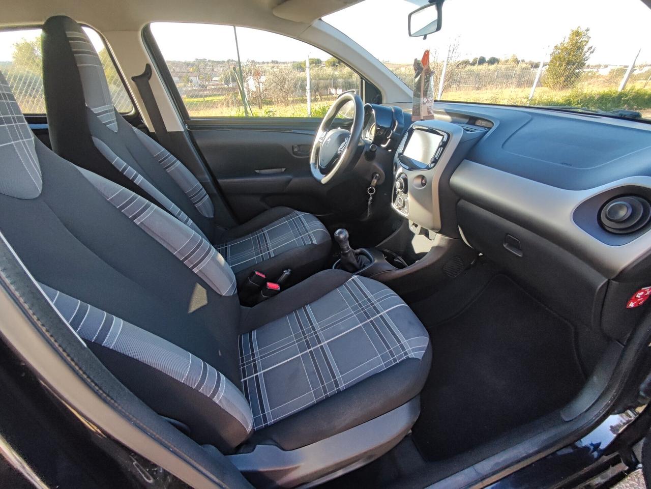 Peugeot 108 VTi 68 5 porte Allure