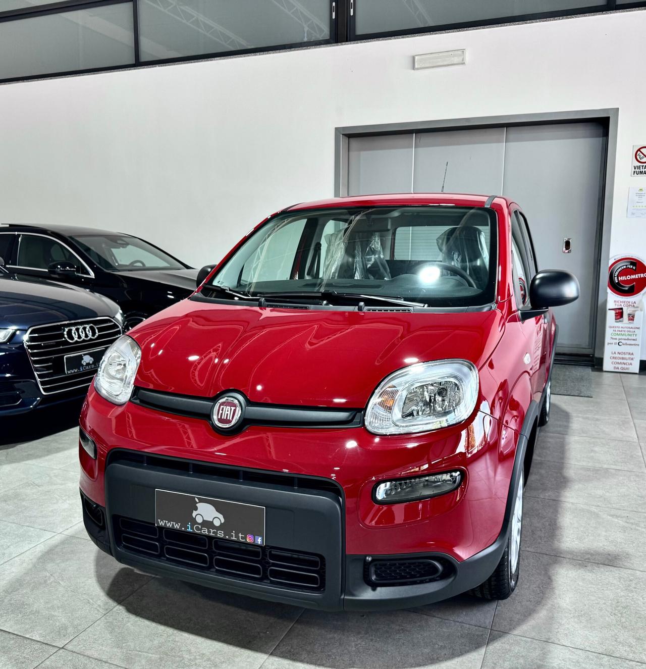 Fiat Panda 1.0 70CV Firefly Hybrid Red