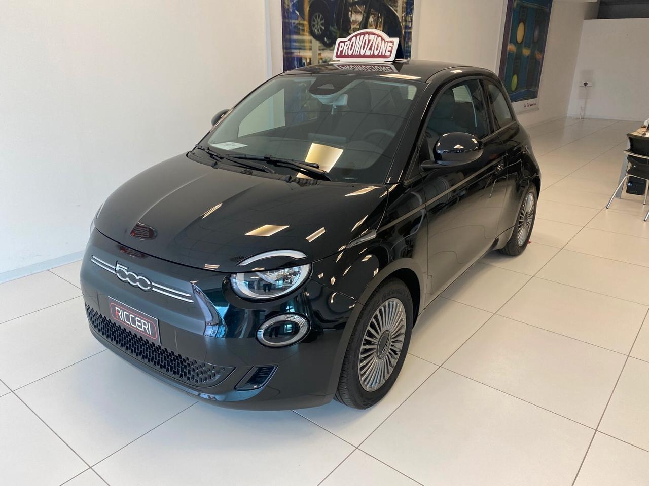 Fiat 500e 42 kWh KM 0