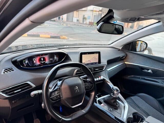 Peugeot 3008 BlueHDi 130 S&S Allure