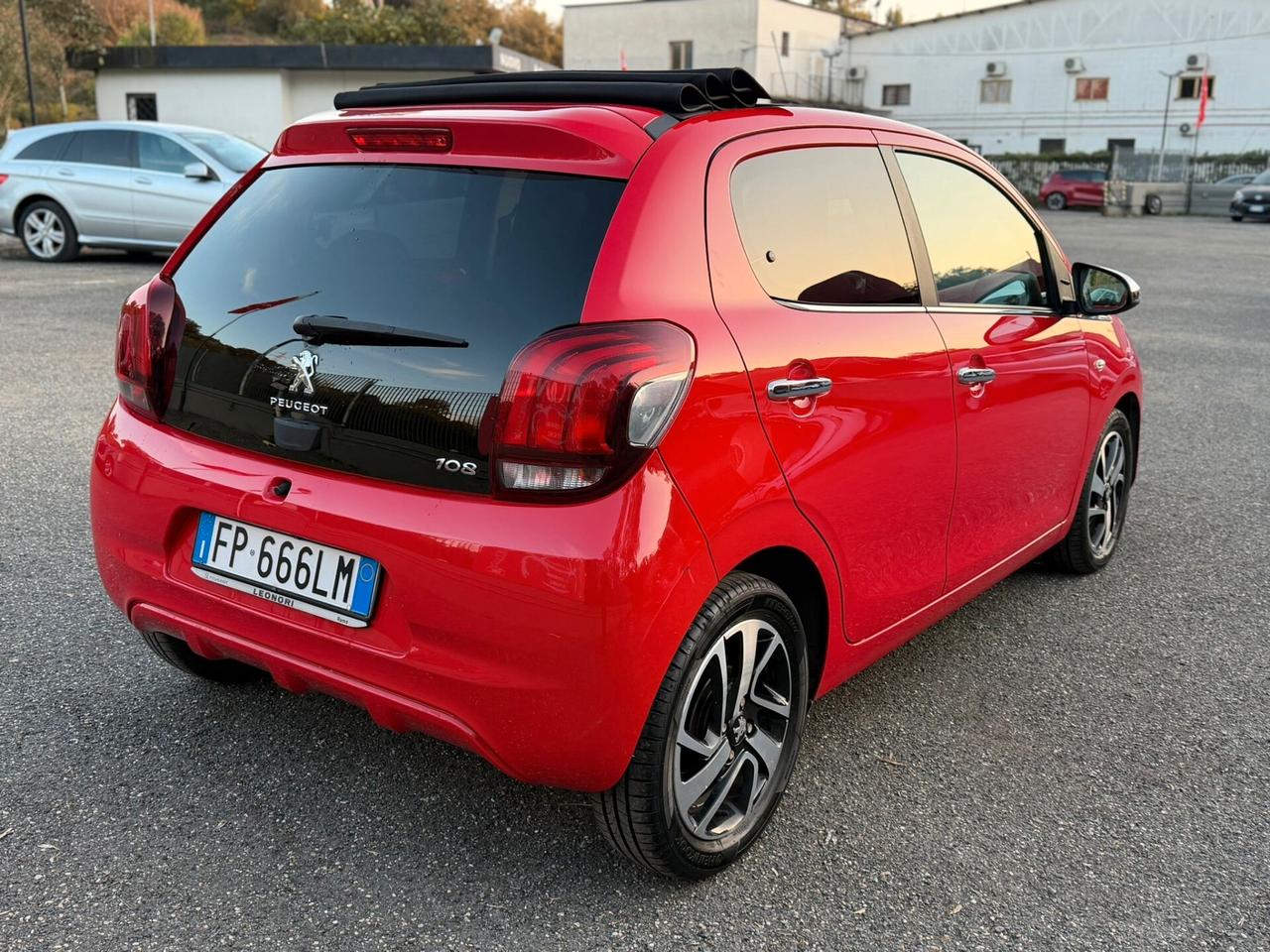 Peugeot 108 VTi 68 5 porte Active TOP!