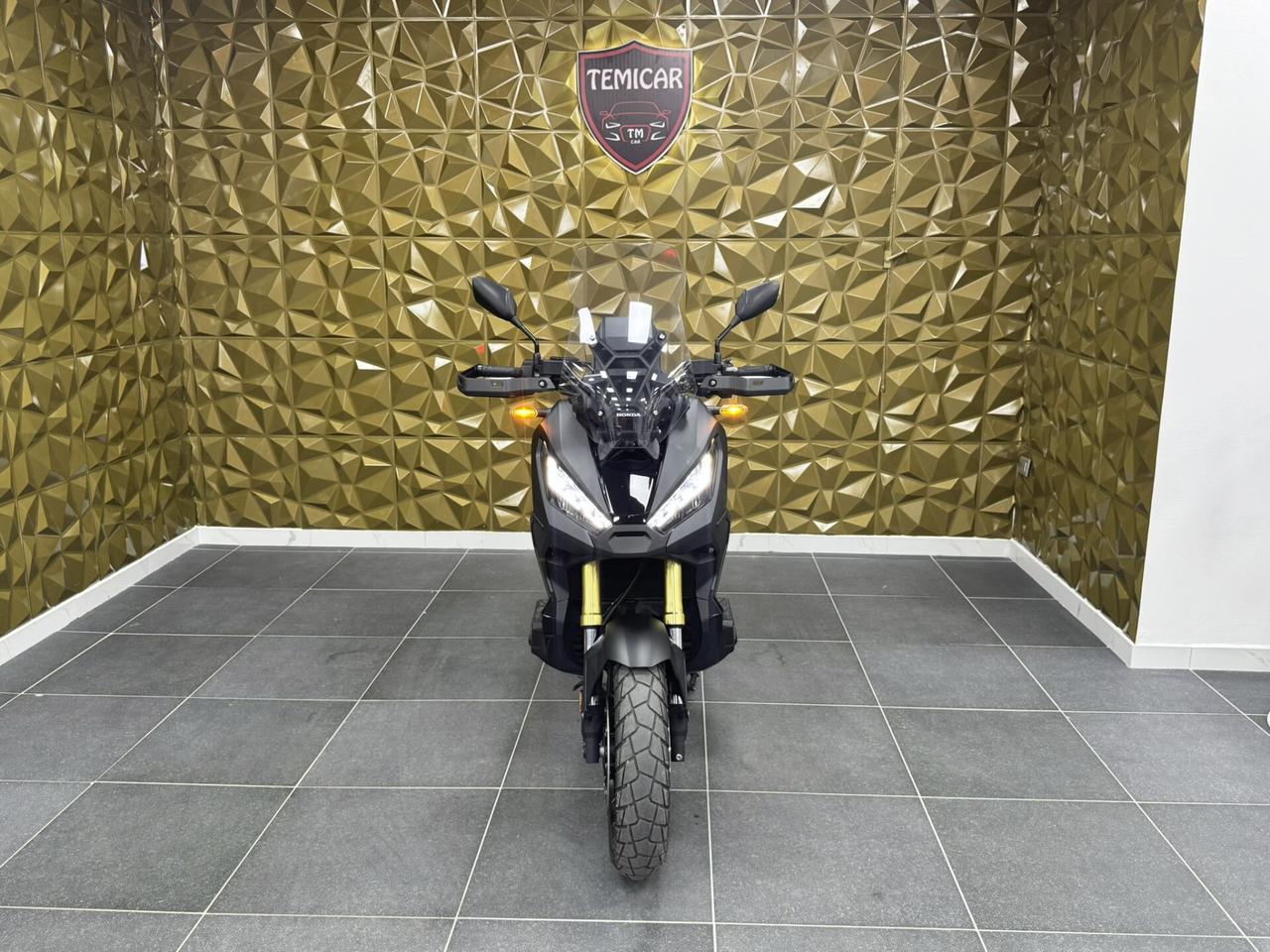 Honda X-ADV 750