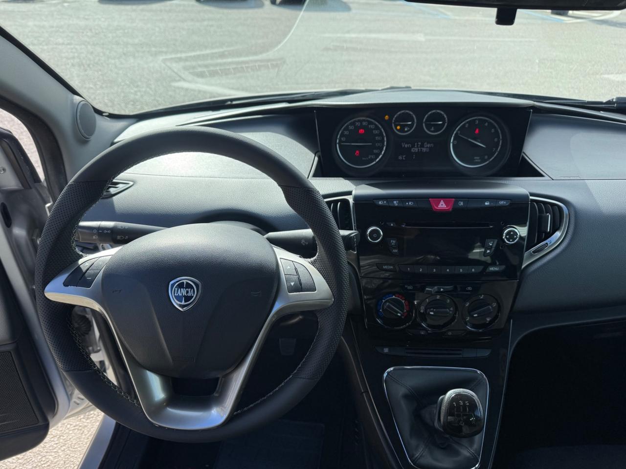 Lancia Ypsilon 1.2 69 CV 5 porte Gold