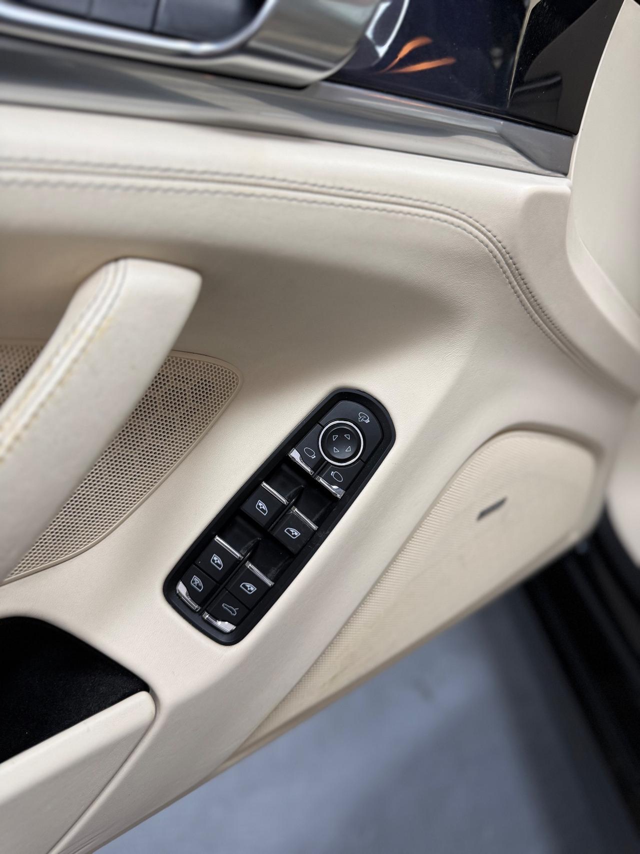 Porsche Panamera 3.0 D 250cv 10/2013 EURO 5B