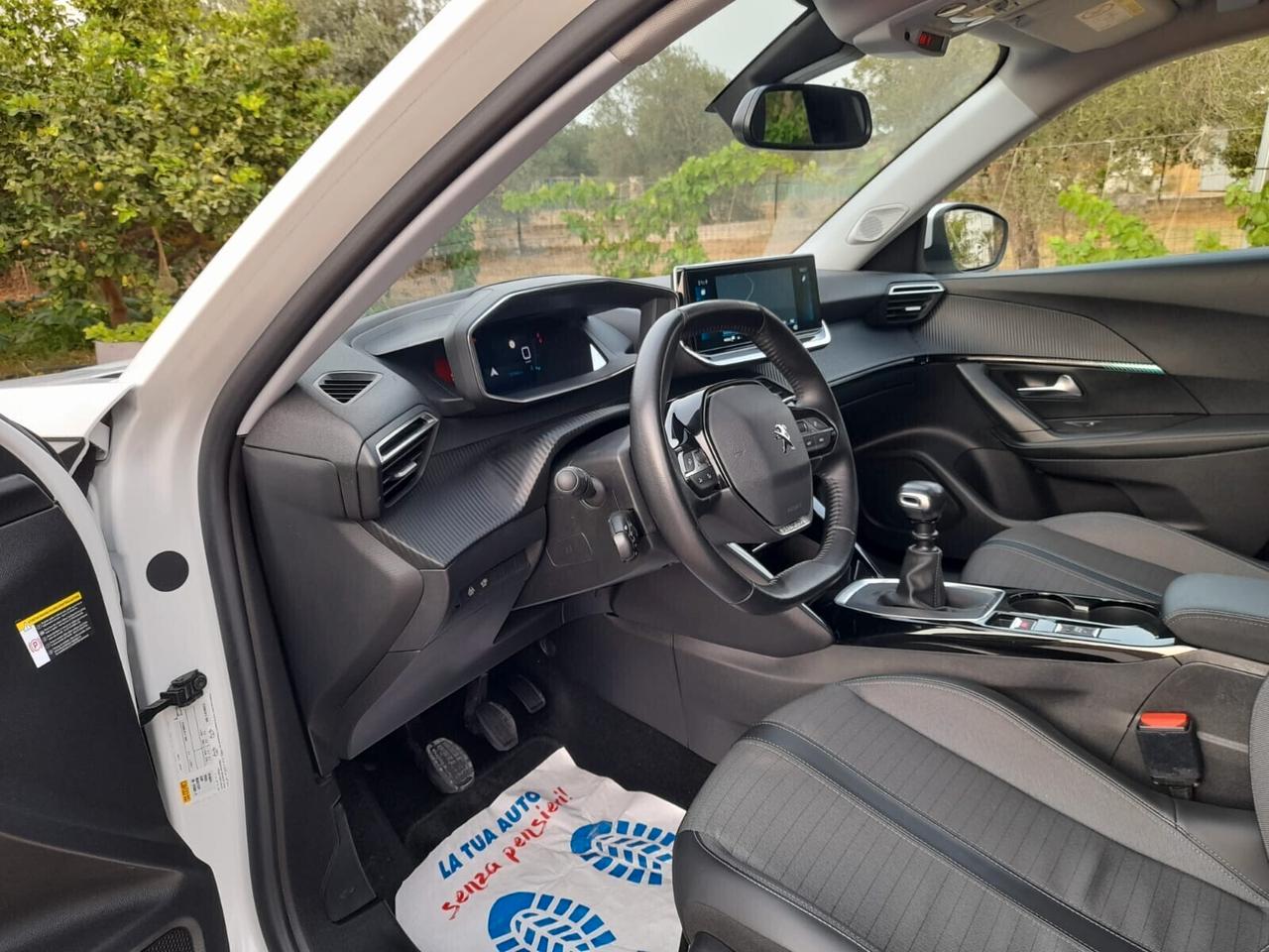 Peugeot 2008 BlueHDi 110 S&S Allure Pack