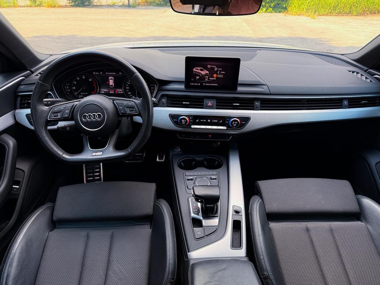 Audi A4 45 TFSI quattro S tronic Sport