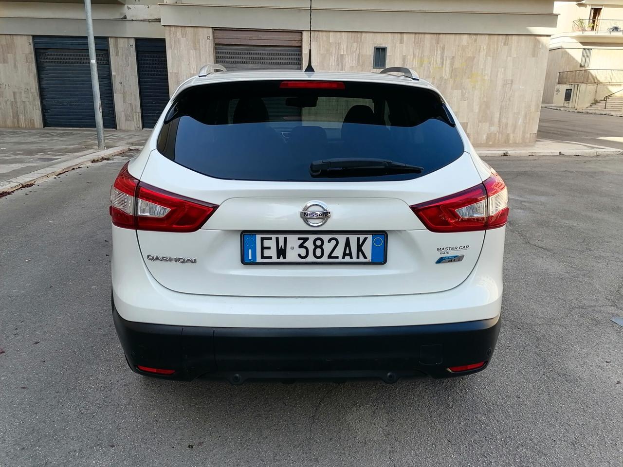 Nissan Qashqai 1.5 dCi DPF TEKNA TETTO FULL