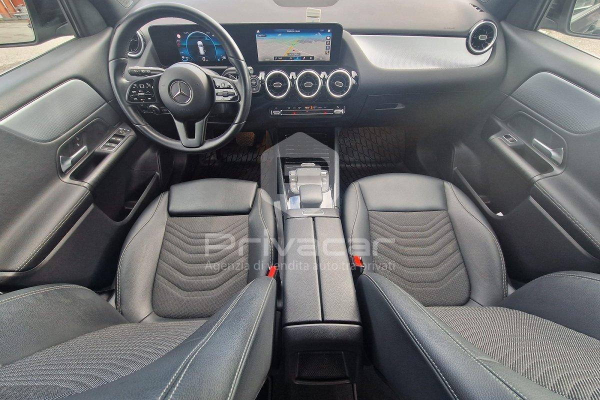 MERCEDES GLA 200 d Automatic Sport