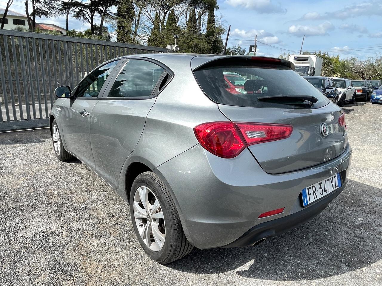 Alfa Romeo Giulietta 1.6 JTDm 120 CV EURO6 . Garanzia 12 mesi