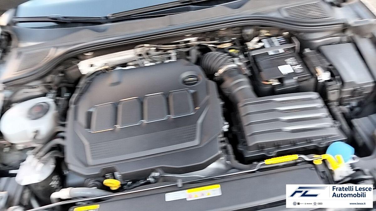 VOLKSWAGEN - Golf 2.0 tdi Life 150cv dsg (In Arrivo)