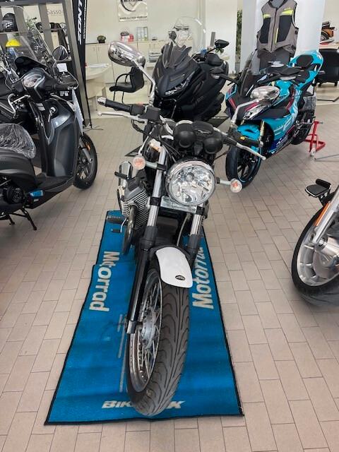 Moto Guzzi Nevada 750 ANNIVERSARY