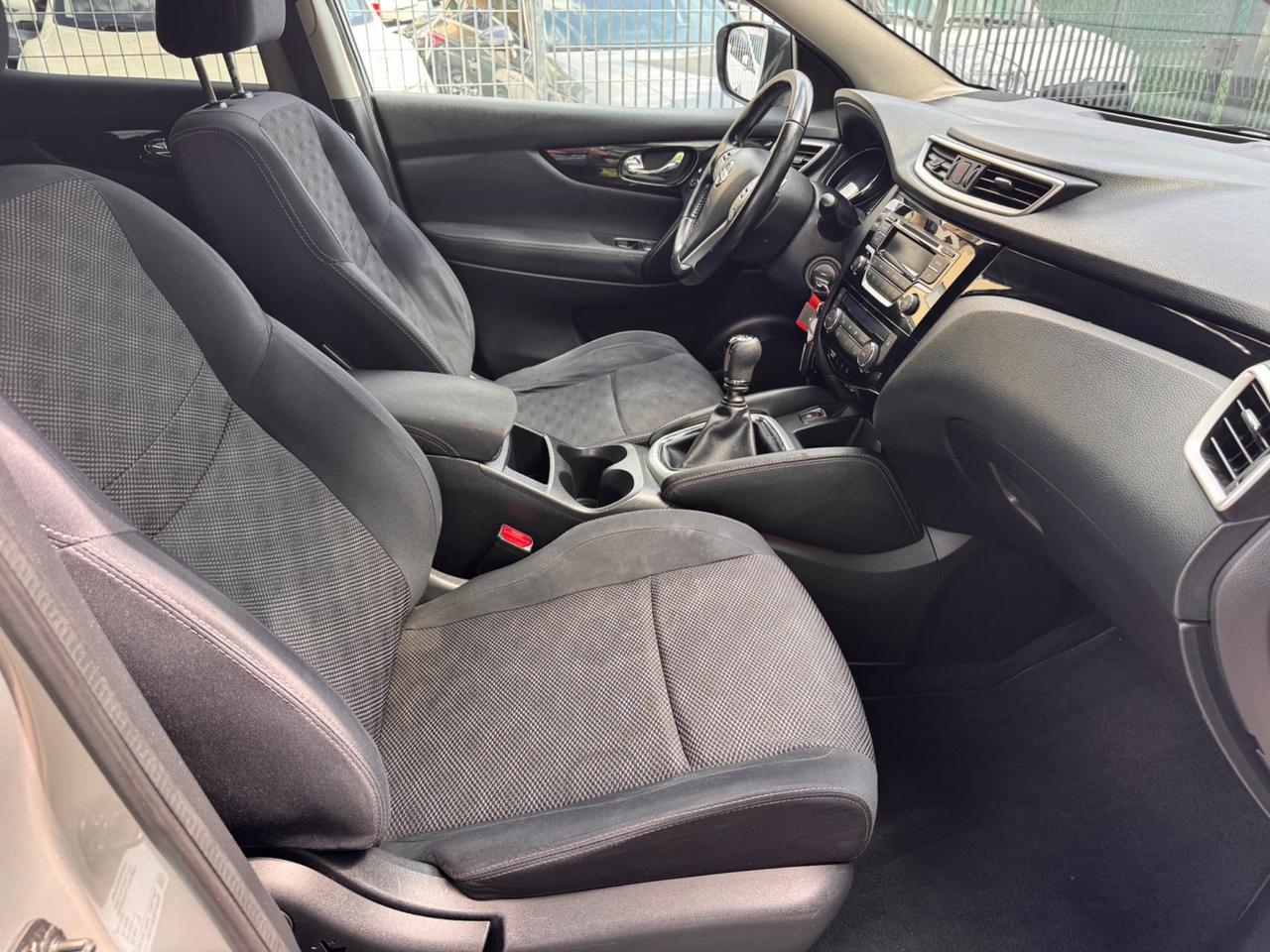 Nissan Qashqai 1.5 dCi neopaten garanzia 12 mesi