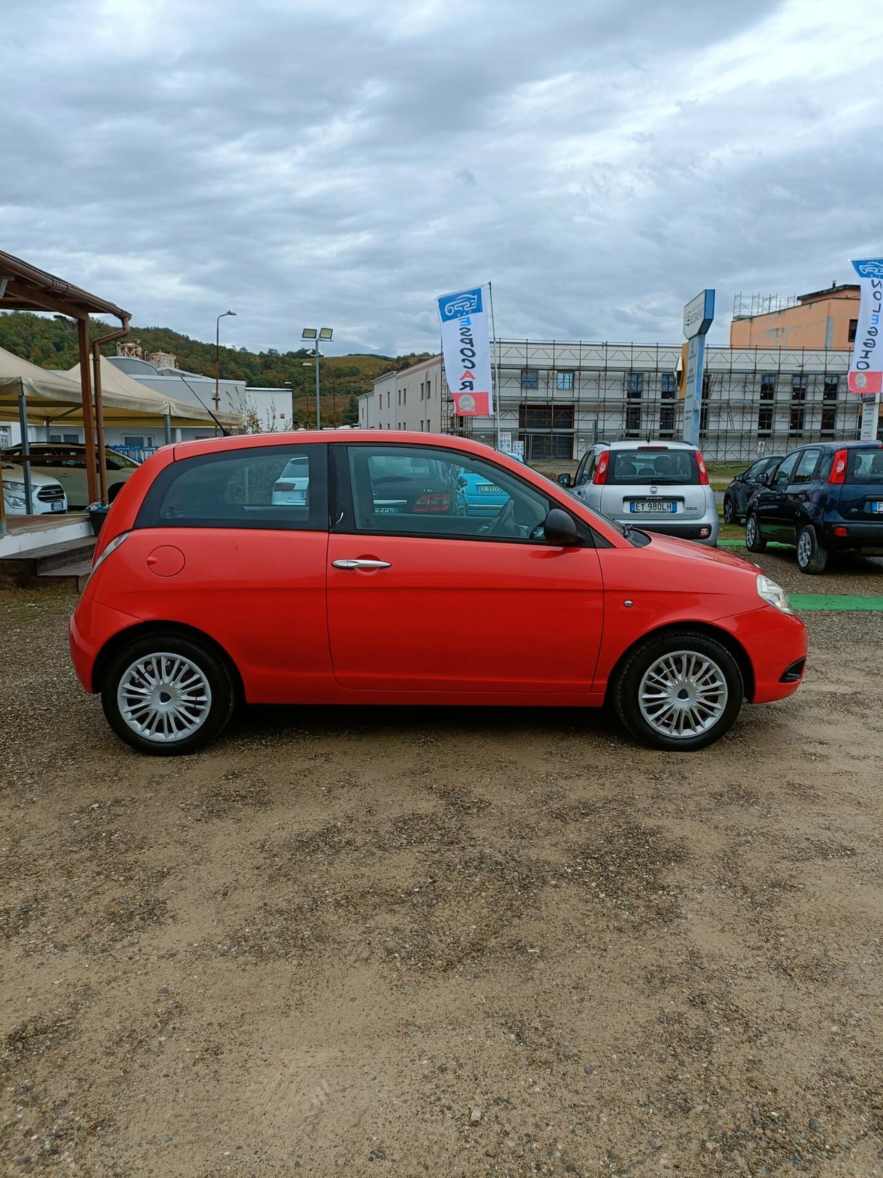 Lancia Ypsilon 1.2 Versus