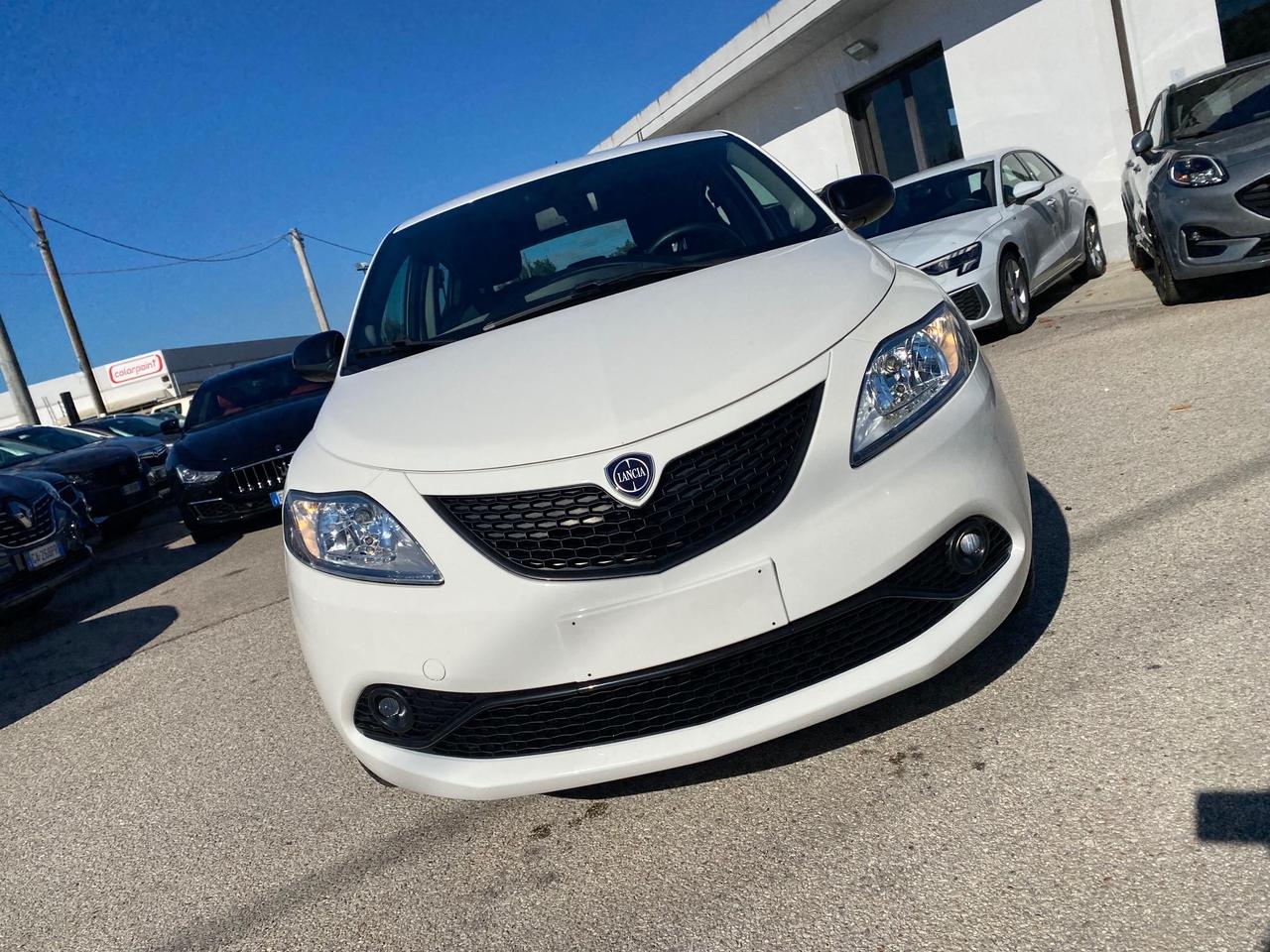 Lancia Ypsilon 1.2 69 CV 5 porte GPL Ecochic Gold