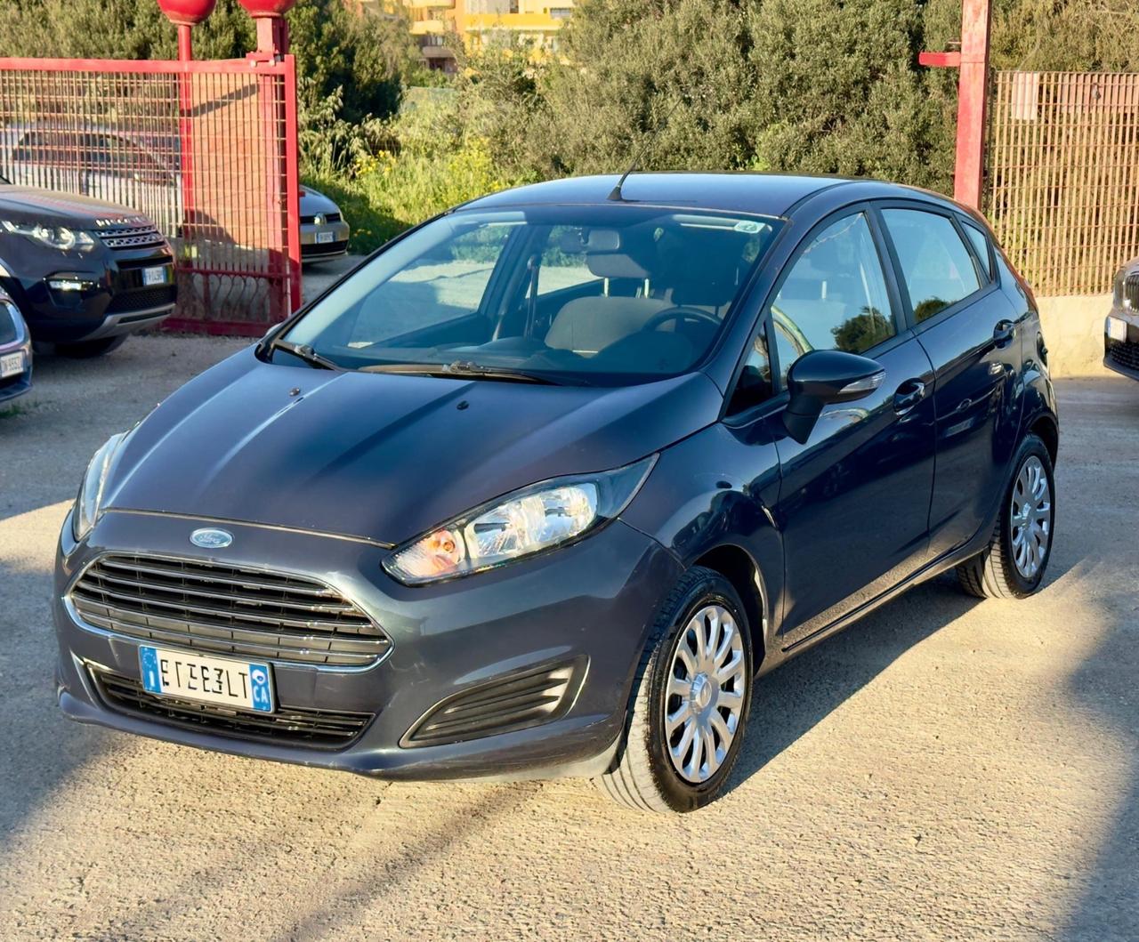 Ford Fiesta 1.2 60CV 5 porte Titanium