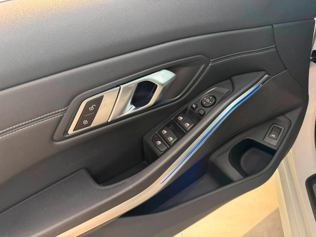 BMW Serie 3 Touring 320d mhev 48V Sport auto
