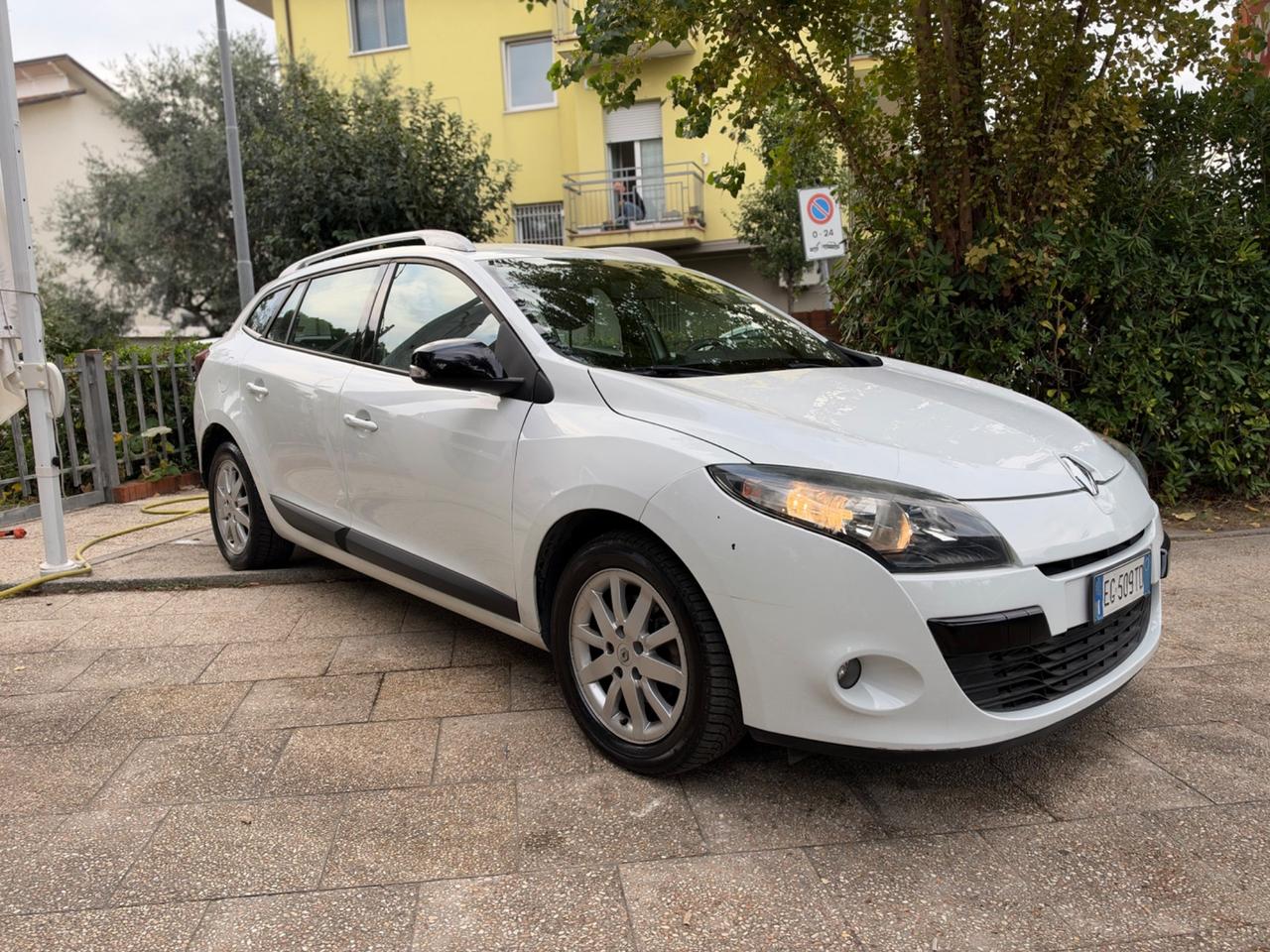 Renault Mégane 1.5 dCi 110CV SporTour Attractive