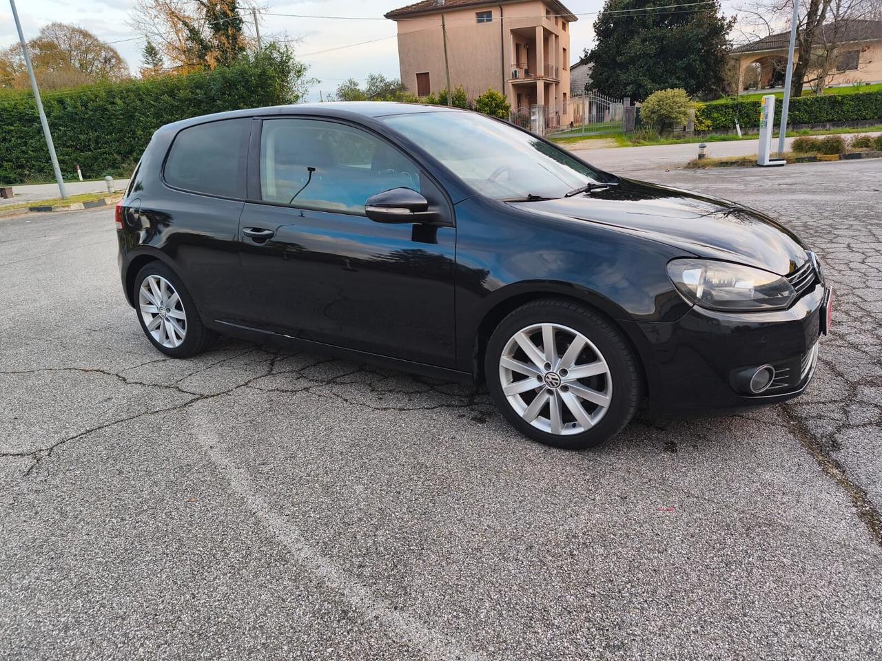 Volkswagen Golf 1.6 TDI 3p. Highline Accetto Permute