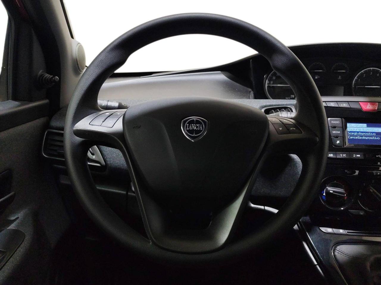 Lancia Ypsilon 1.2 Silver Gpl 69cv