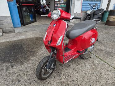 Vespa Primavera 125