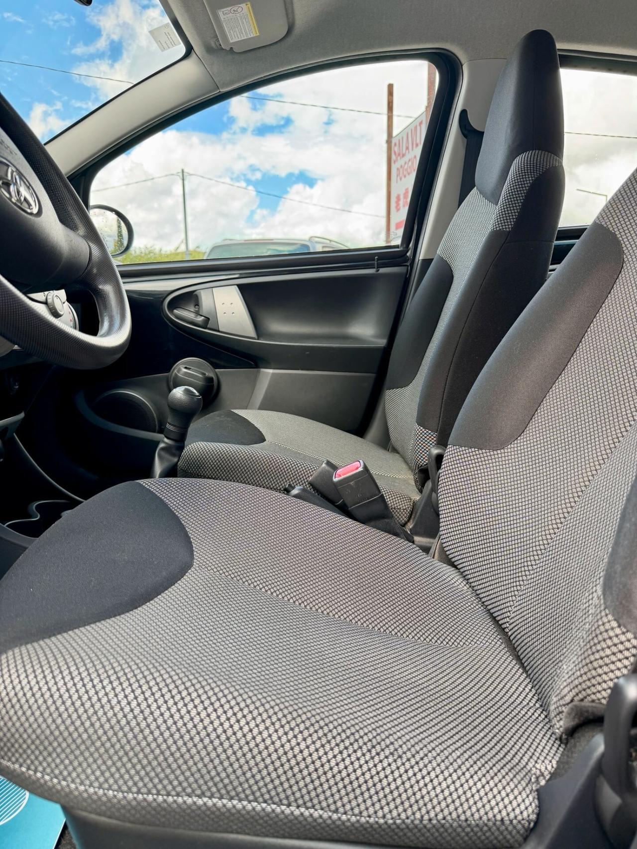 Toyota Aygo 1.0 12V VVT-i 5 porte Lounge Connect