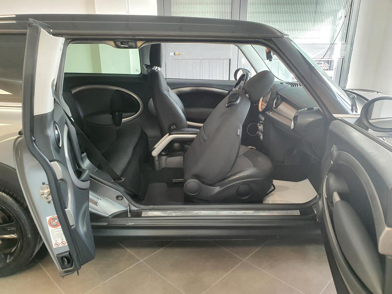 Mini Cooper D Clubman 1.6 110 cv