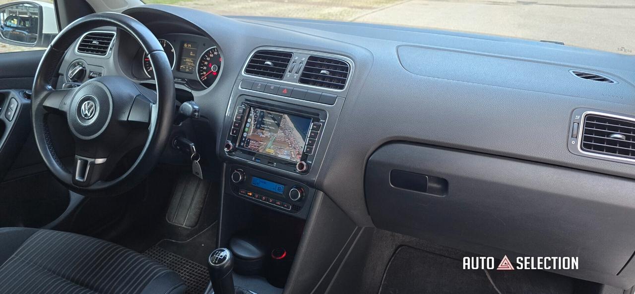 Volkswagen Polo 1.6 Tdi. (Ok.Neopatentati)