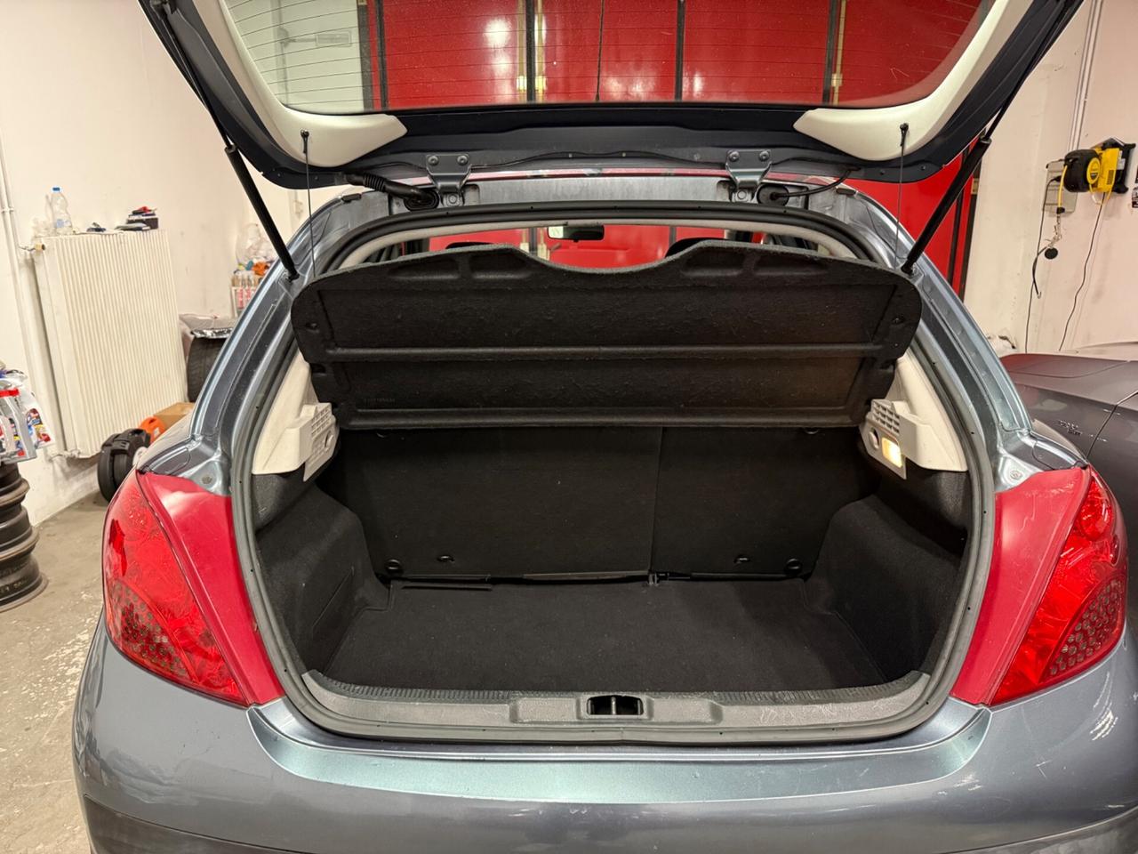 PEUGEOT 207 1.4 88CV 5p. XT NEOPATENTATI SOLI 79 MILA KM