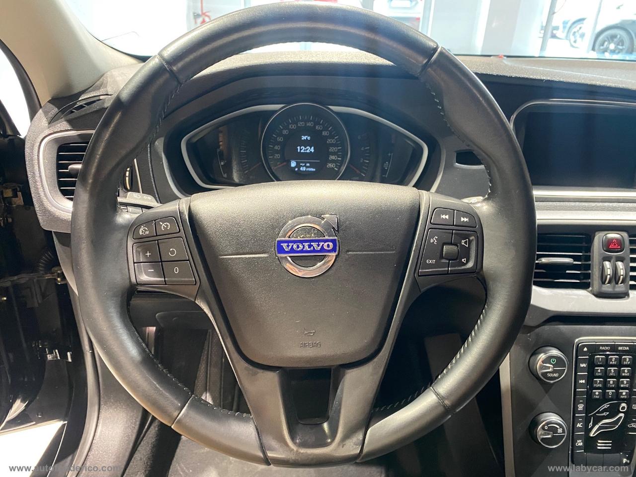 VOLVO V40 Cross Country D2 1.6 Kinetic