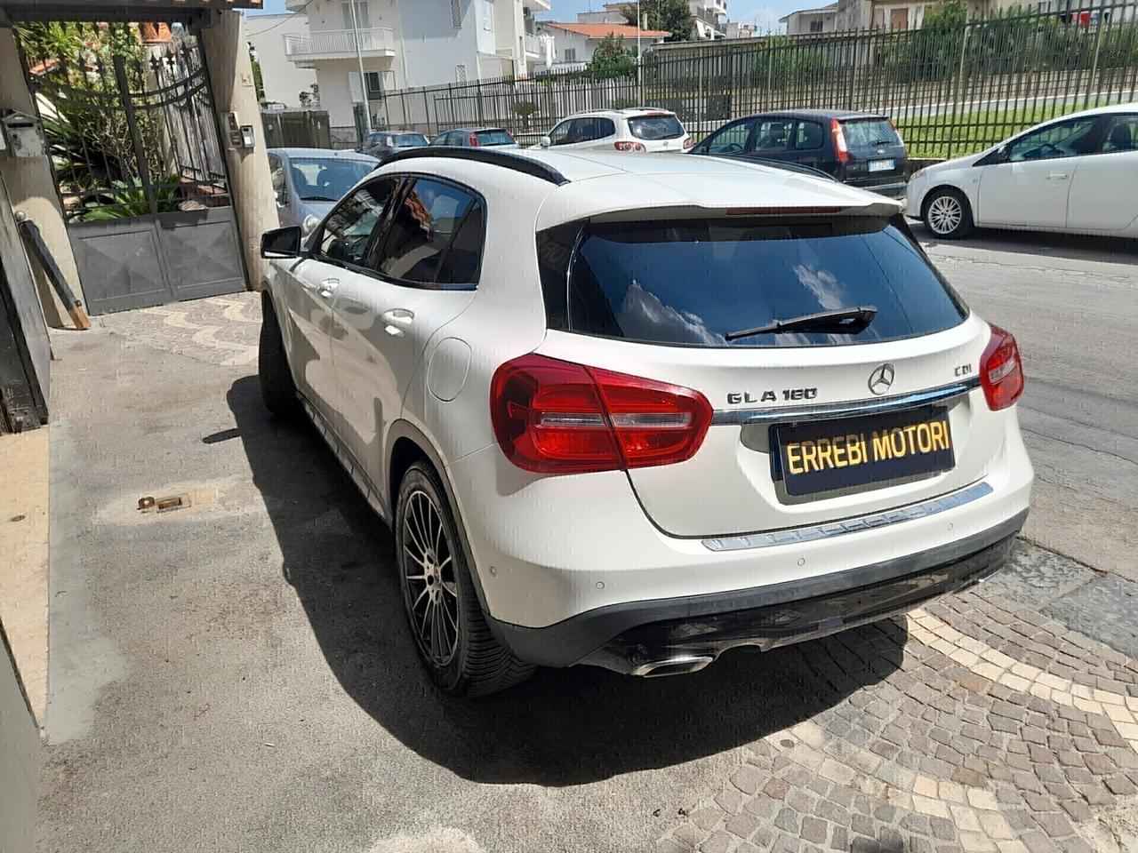 Mercedes-benz GLA 180 d Automatic Premium