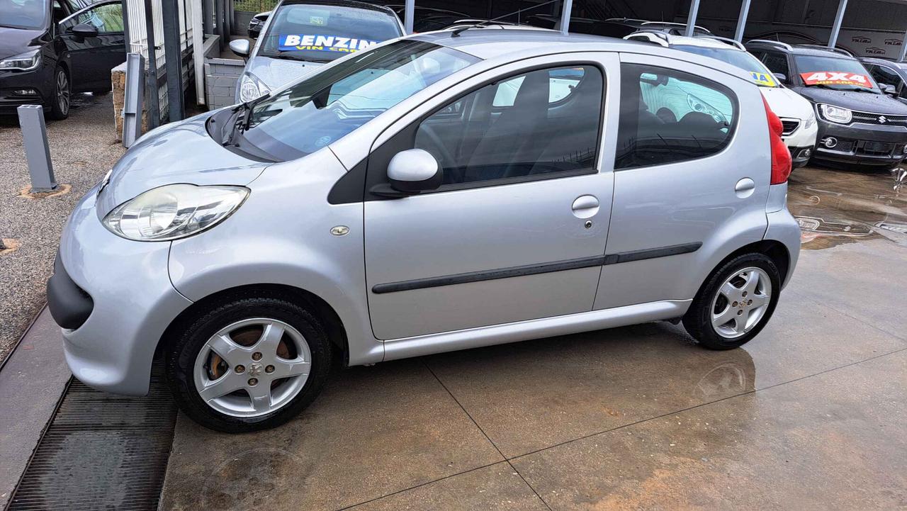 Peugeot 107 1.0 68CV 5p. Urban Move