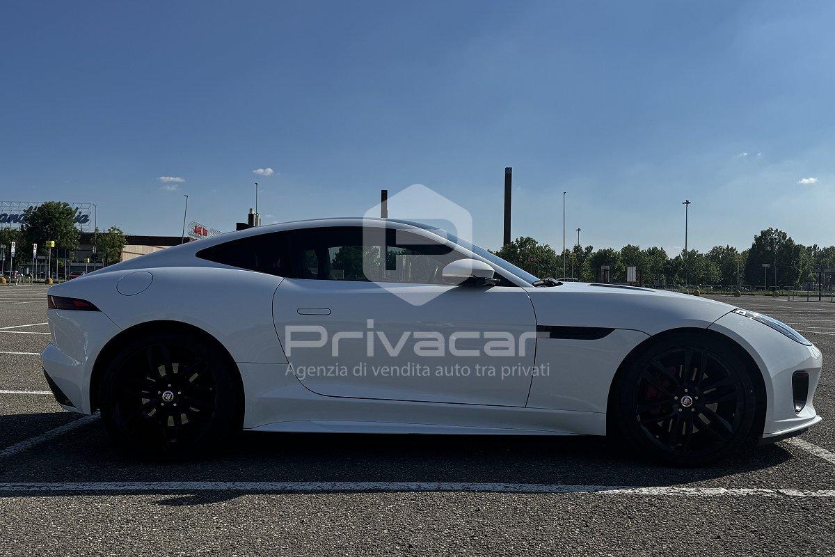 JAGUAR F-Type 2.0 aut. Coupé Chequered Flag