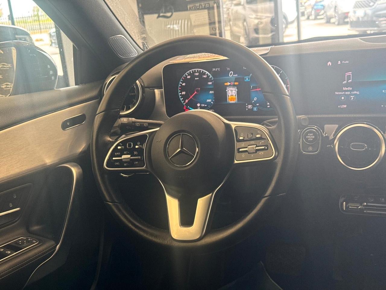 Mercedes-benz A 200d Premium 2020 IVAESP