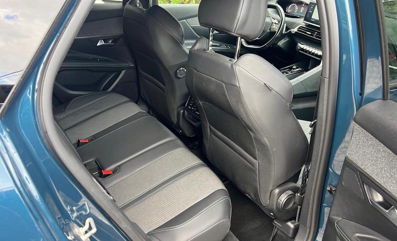 Peugeot 3008 BlueHDi 130 S&S EAT8 Allure Pack