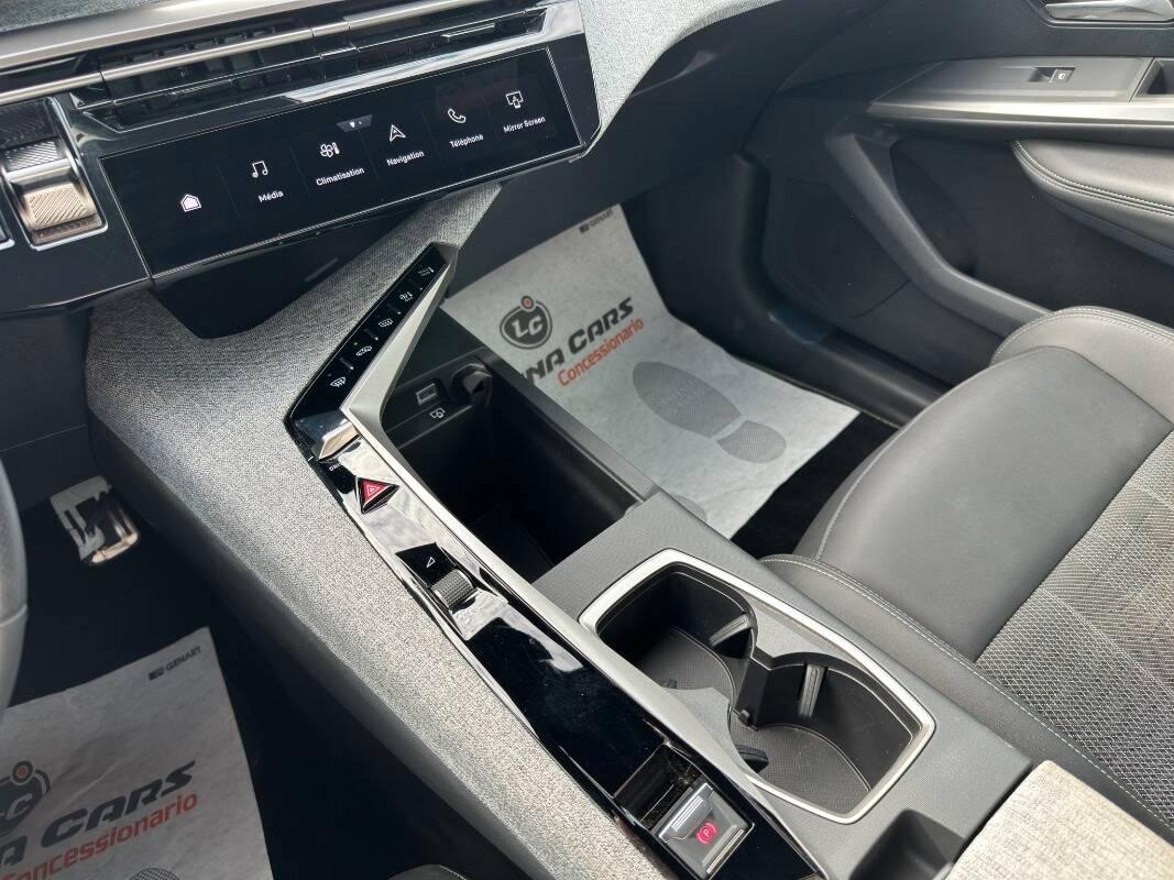 Peugeot 3008 1.2 hybrid GT 145cv AUTOM TELECAM 360