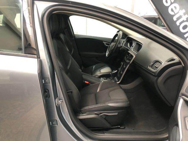 VOLVO V40 D2 Geartronic Business Plus